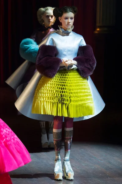 Look 38
